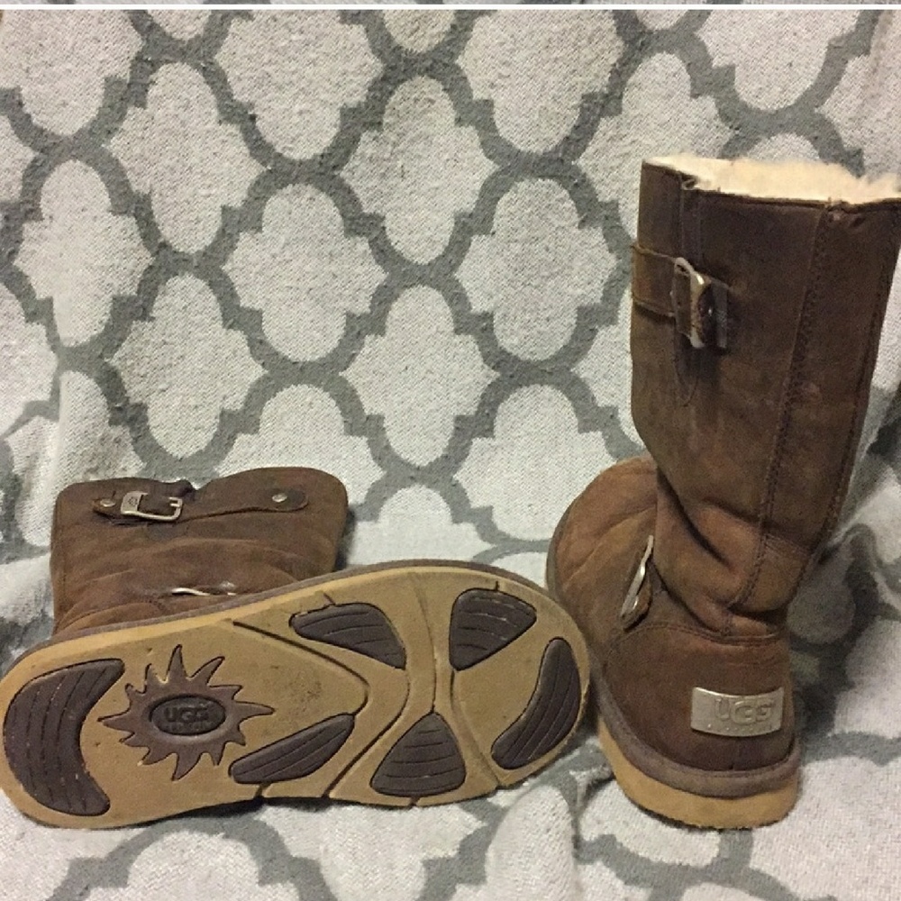 Ugg snow boots
